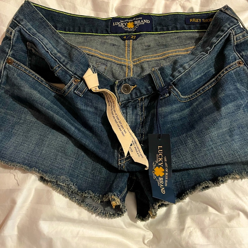 Lucky brand Riley short.